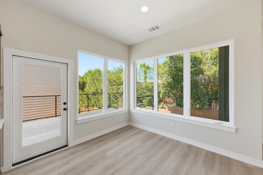 Spacious, unfurnished interior of a new home in , Austin (Image 19).