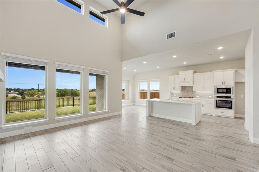 Spacious, unfurnished interior of a new home in Devonshire Classic 60-65, Forney (Image 30).