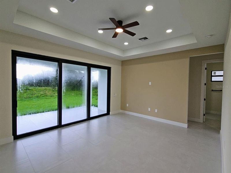 Spacious, unfurnished interior of a new home in , Port Charlotte (Image 38).