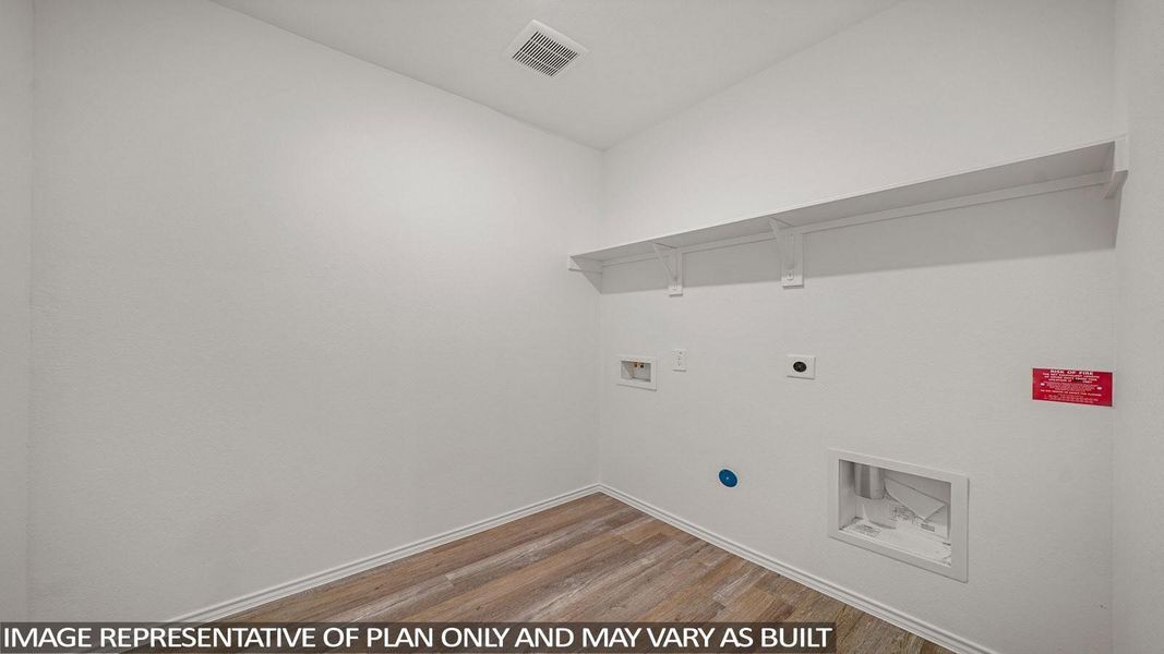 Spacious, unfurnished interior of a new home in Grand Pines, Magnolia (Image 18). Spacious, unfurnished interior of a new home in Grand Pines, Magnolia (Image 18).