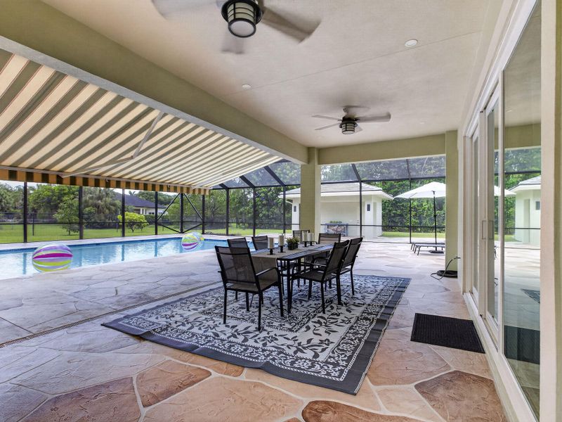 Covered Patio Dining Area