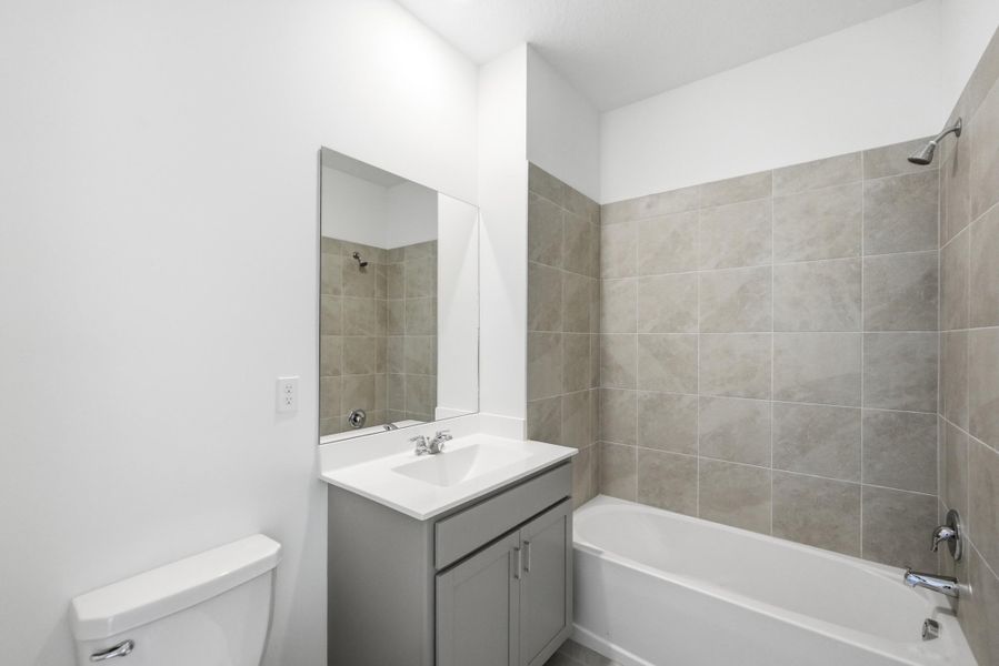 Prices, dimensions and features may vary and are subject to change. Photos are for illustrative purposes only. Prices, dimensions and features may vary and are subject to change. Photos are for illustrative purposes only.