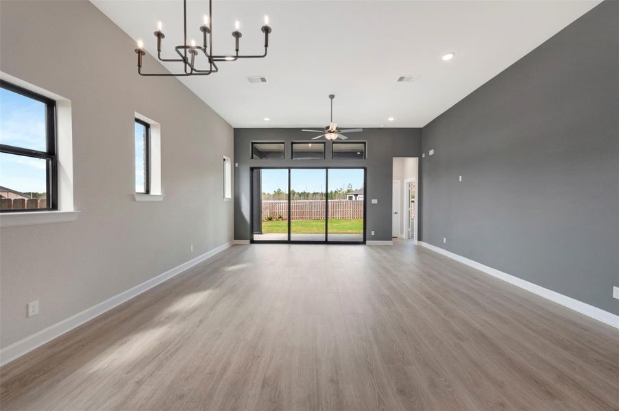 Spacious, unfurnished interior of a new home in COLTON - Reserve Collection, Todd Mission (Image 25).