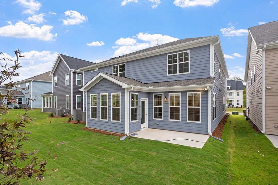 Exterior details and patio area of a home in Georgias Landing, Raleigh (Image 3).