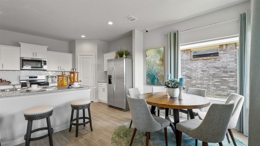 Furnished interior view inside a new home in Lankford Farms, Cleburne (Image 11).