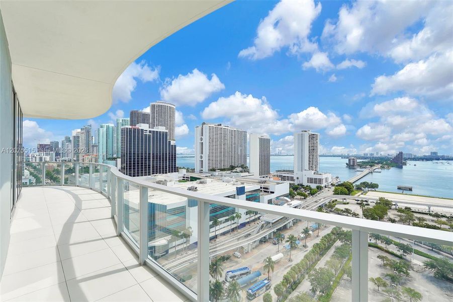 Condo located in Miami, FL showcasing its design and architecture (Image 5). Condo located in Miami, FL showcasing its design and architecture (Image 5).
