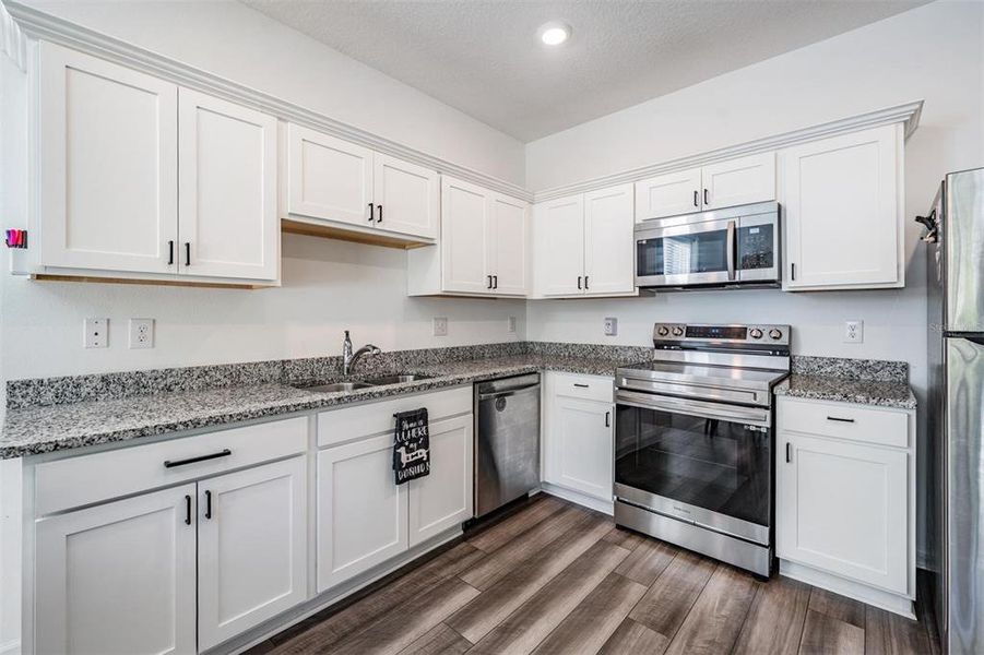 Furnished interior view inside a new home in Dug Creek, Gibsonton (Image 12). Furnished interior view inside a new home in Dug Creek, Gibsonton (Image 12).