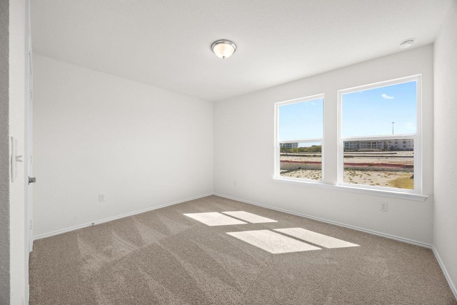 Spacious, unfurnished interior of a new home in Creekside at Estancia, Austin (Image 26).
