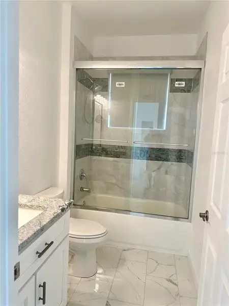 Furnished interior view inside a new home in , Mount Dora (Image 5).