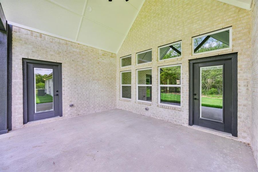 Exterior details and patio area of a home in , Terrell (Image 24).