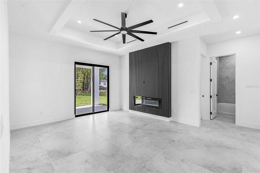 Spacious, unfurnished interior of a new home in , Lehigh Acres (Image 30).