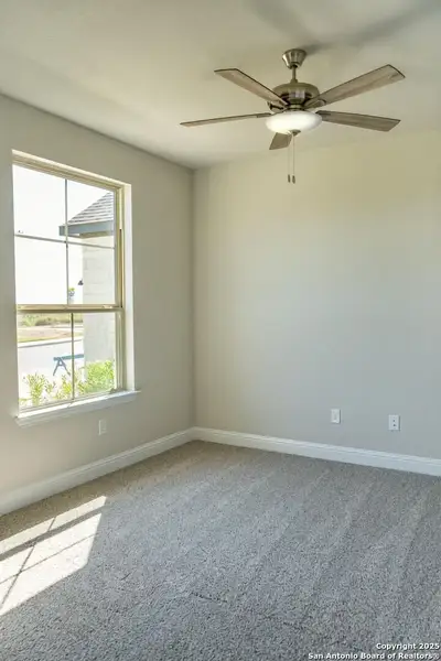 Spacious, unfurnished interior of a new home in Annabelle Ranch, San Antonio (Image 6). Spacious, unfurnished interior of a new home in Annabelle Ranch, San Antonio (Image 6).