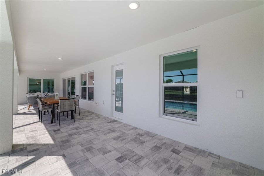 Image 44 of a home in Cape Coral.