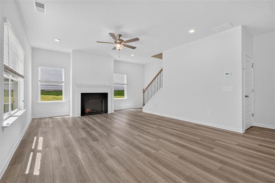Spacious, unfurnished interior of a new home in Summerfield Place, Carrollton (Image 26).