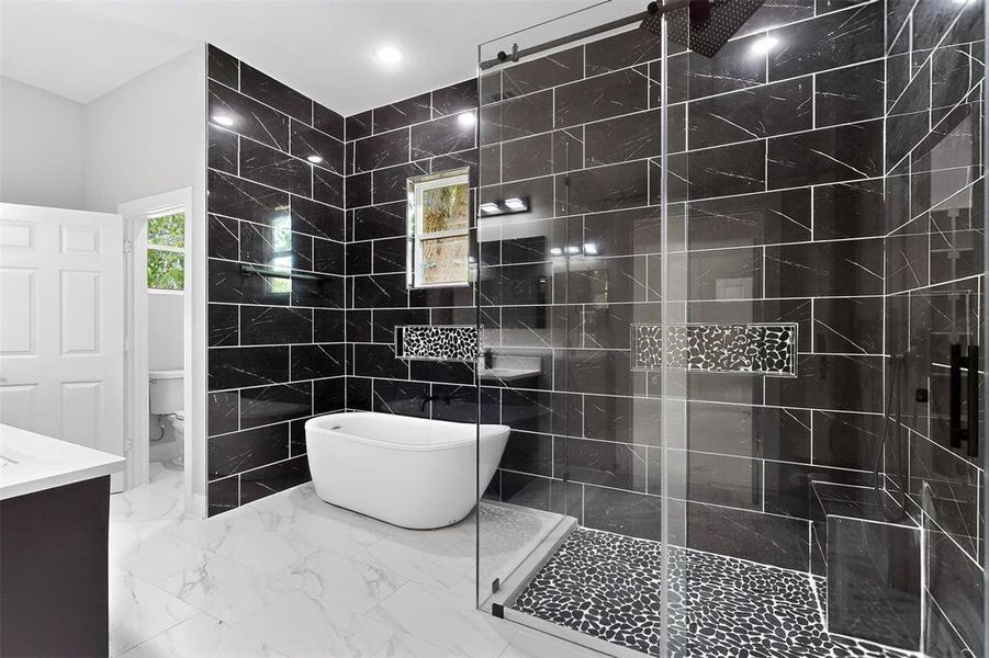 Furnished interior view inside a new home in , Fort Worth (Image 11).