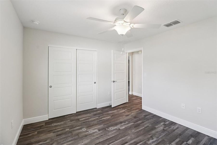 Spacious, unfurnished interior of a new home in , Ocala (Image 12).