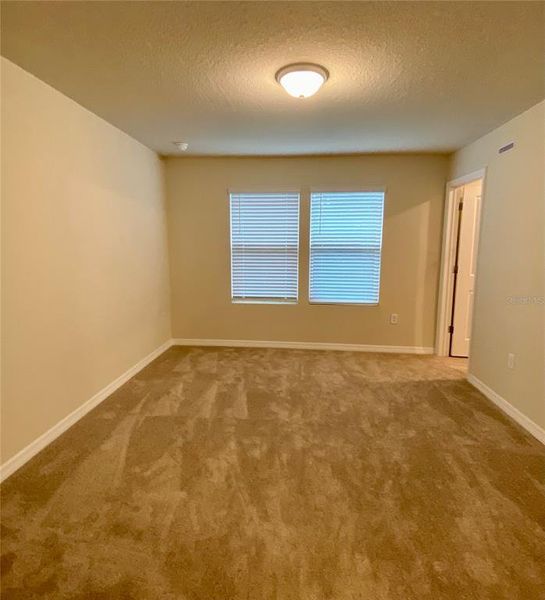 Spacious, unfurnished interior of a new home in , Kissimmee (Image 10).