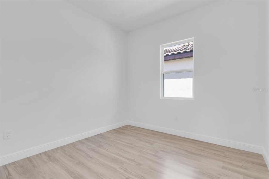 Spacious, unfurnished interior of a new home in , Haines City (Image 44).