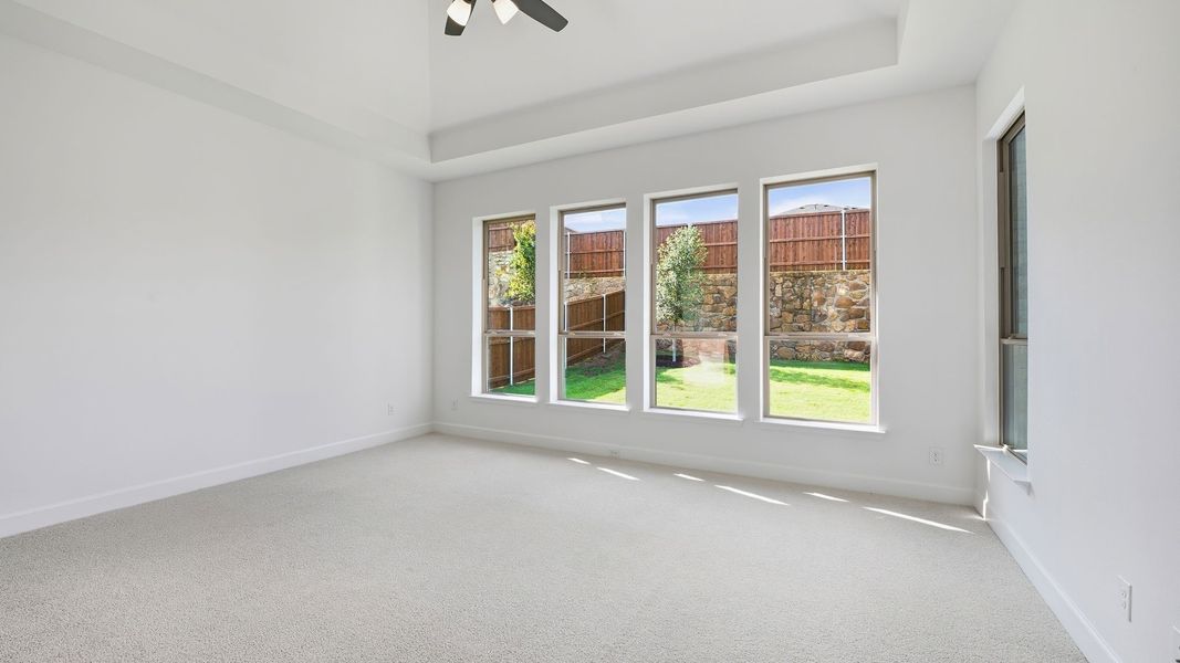 Spacious, unfurnished interior of a new home in Sweetgrass, Haslet (Image 21).