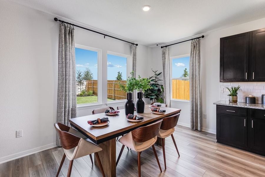 Representative furnished interior of a home built from the Kestrel by Taylor Morrison in Longview 40s, Del Valle (Image 6).