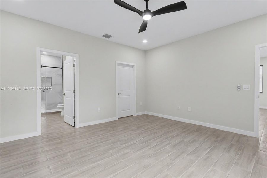 Spacious, unfurnished interior of a new home in , Dania Beach (Image 48). Spacious, unfurnished interior of a new home in , Dania Beach (Image 48).