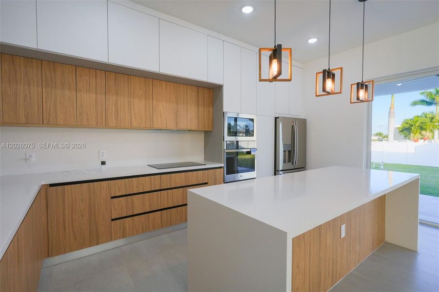 Furnished interior view inside a new home in , Cape Coral (Image 8).