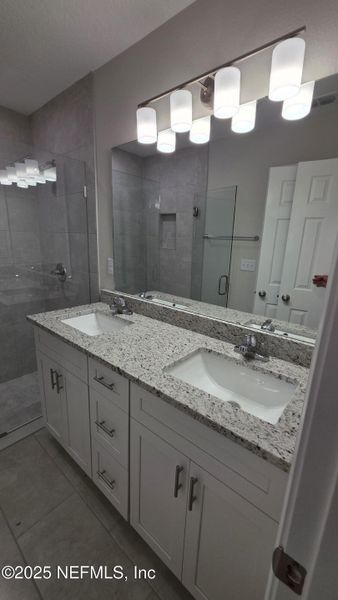 Furnished interior view inside a new home in , Jacksonville (Image 7).