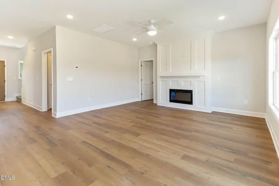 72-web-or-mls-IMG_4122 72-web-or-mls-IMG_4122