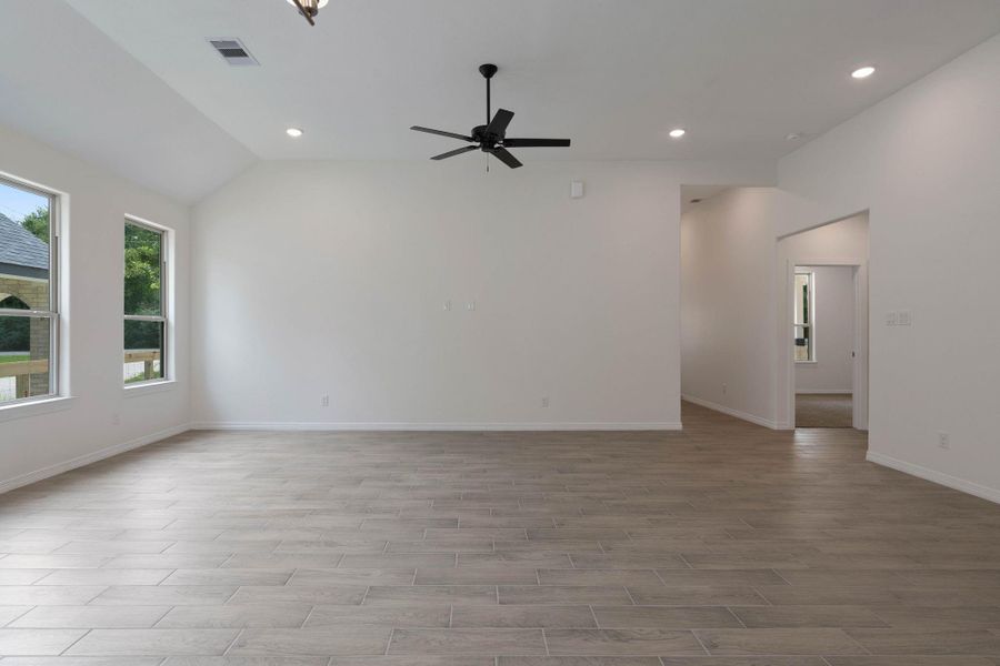 Spacious, unfurnished interior of a new home in , Hempstead (Image 15). Spacious, unfurnished interior of a new home in , Hempstead (Image 15).