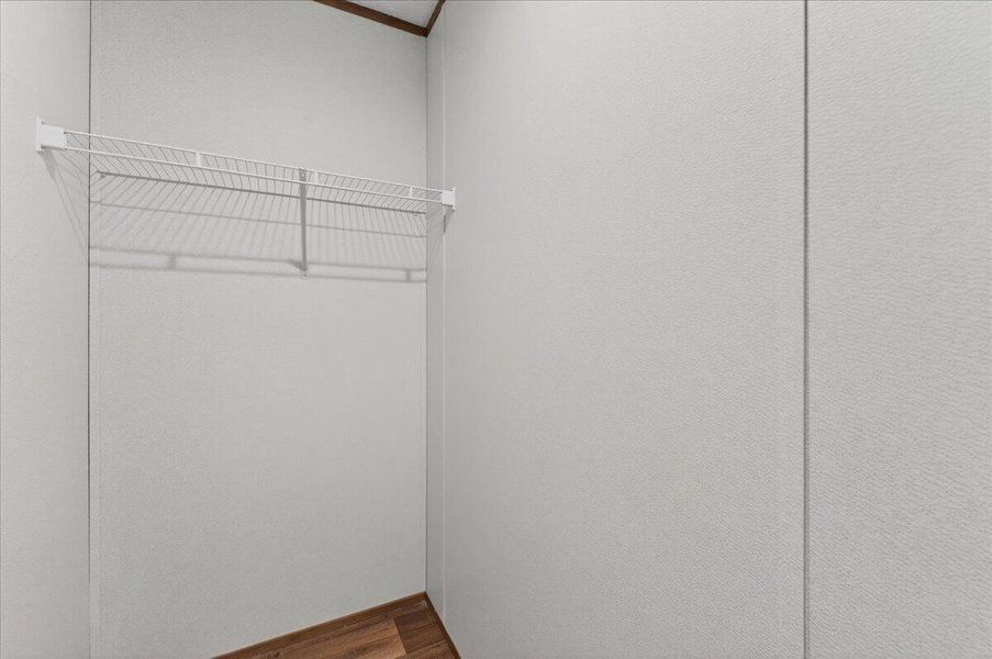 Spacious, unfurnished interior of a new home in , Walterboro (Image 14).