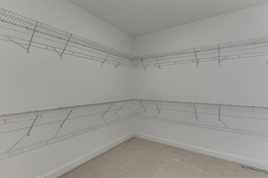 Spacious, unfurnished interior of a new home in , Jefferson (Image 39).