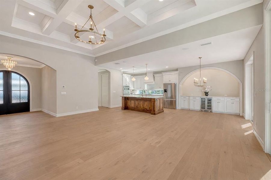 Spacious, unfurnished interior of a new home in , Sarasota (Image 21).