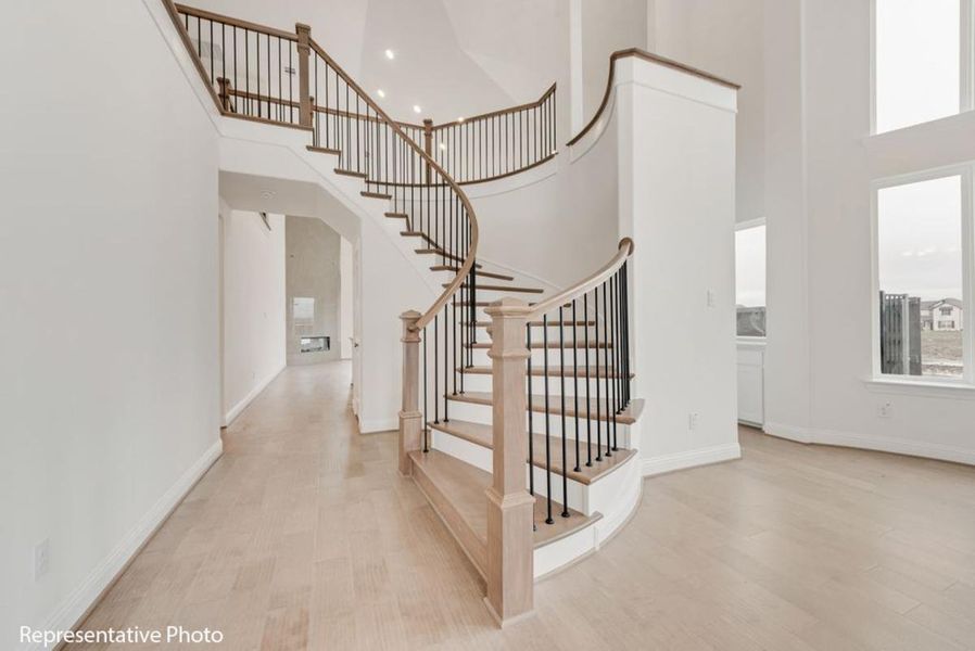 Spacious, unfurnished interior of a new home in Edgewater, Fate (Image 10). Spacious, unfurnished interior of a new home in Edgewater, Fate (Image 10).