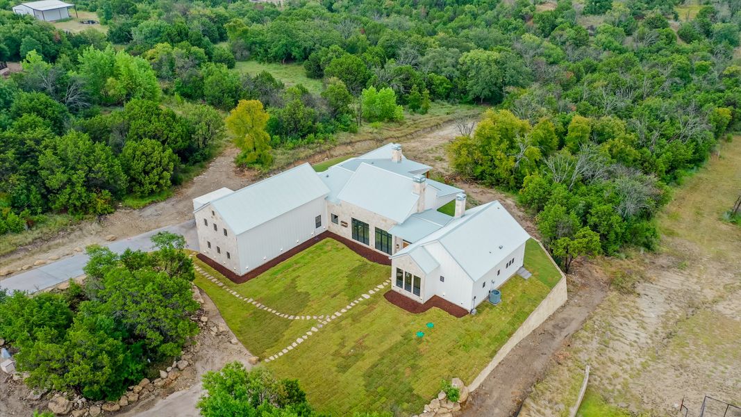 Image 44 of a home in Eagles Bluff.
