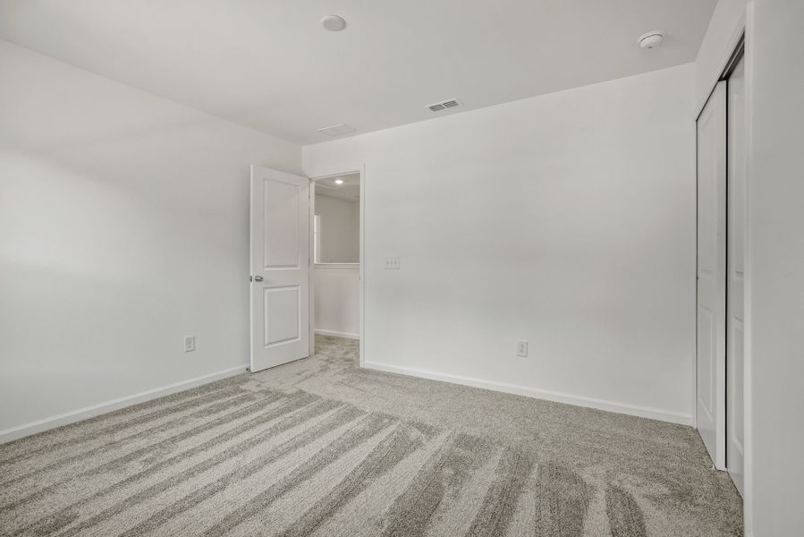 Spacious, unfurnished interior of a new home in Stewarts Landing, Charlotte (Image 18).