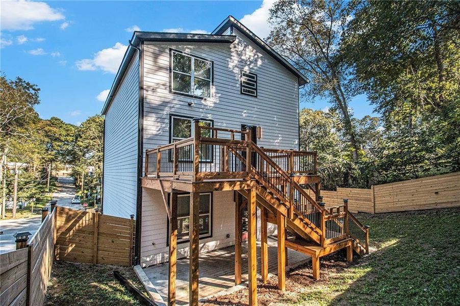 Image 33 of a home in .