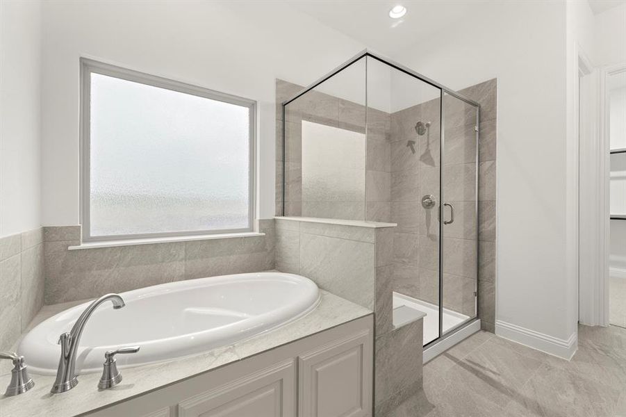 16. 632 Brazos - Bath