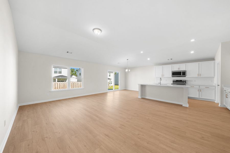 Spacious, unfurnished interior of a new home in Belair East, Statesboro (Image 9).