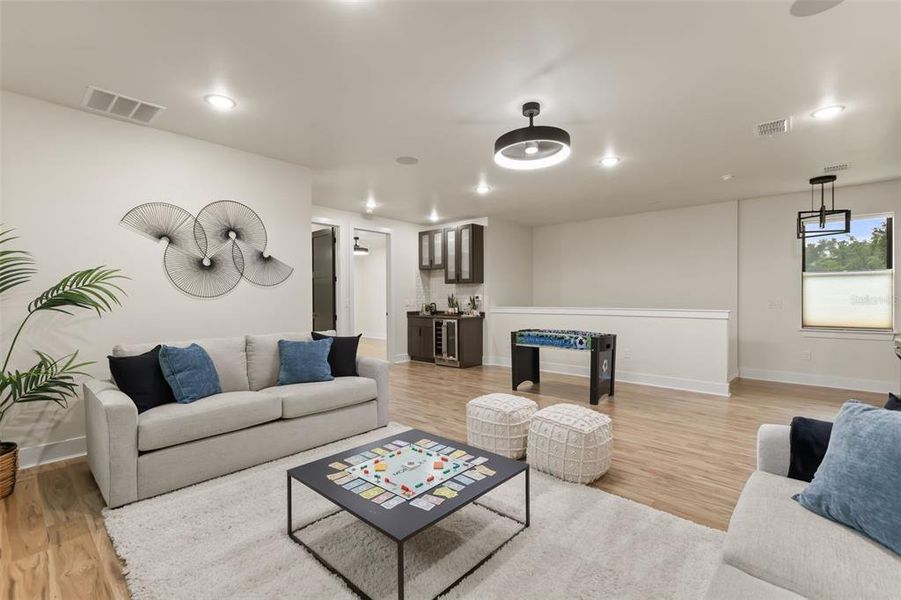 Furnished interior view inside a new home in , Orlando (Image 62).
