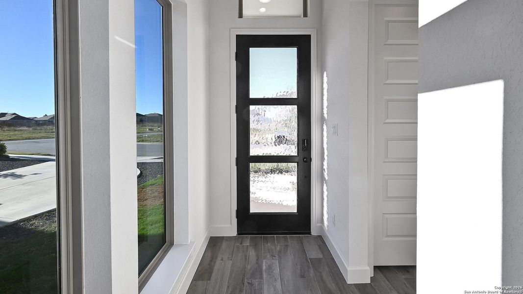 Exterior details and patio area of a home in Solms Landing 45', New Braunfels (Image 22).