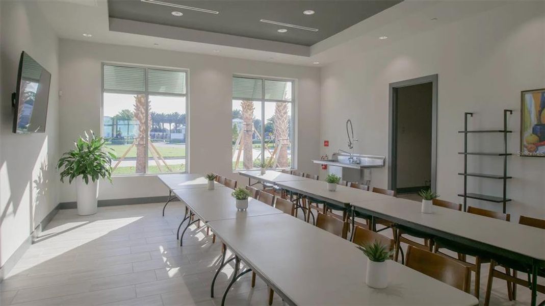 Community amenities in , St. Cloud (Image 39).