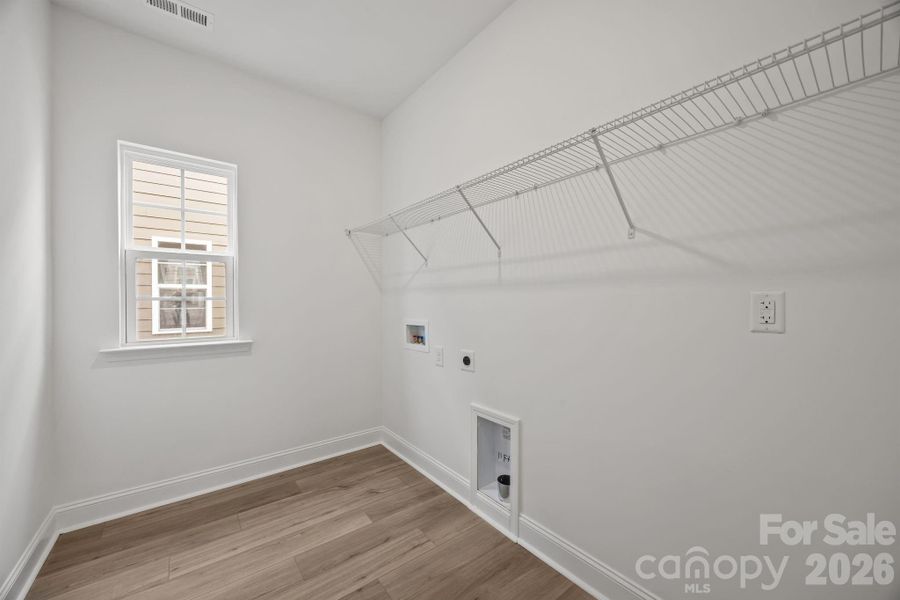 Spacious, unfurnished interior of a new home in The River District Townhomes, Charlotte (Image 20).