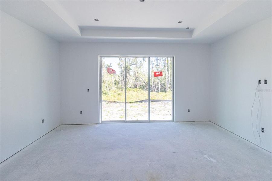 Spacious, unfurnished interior of a new home in , Port Charlotte (Image 15).