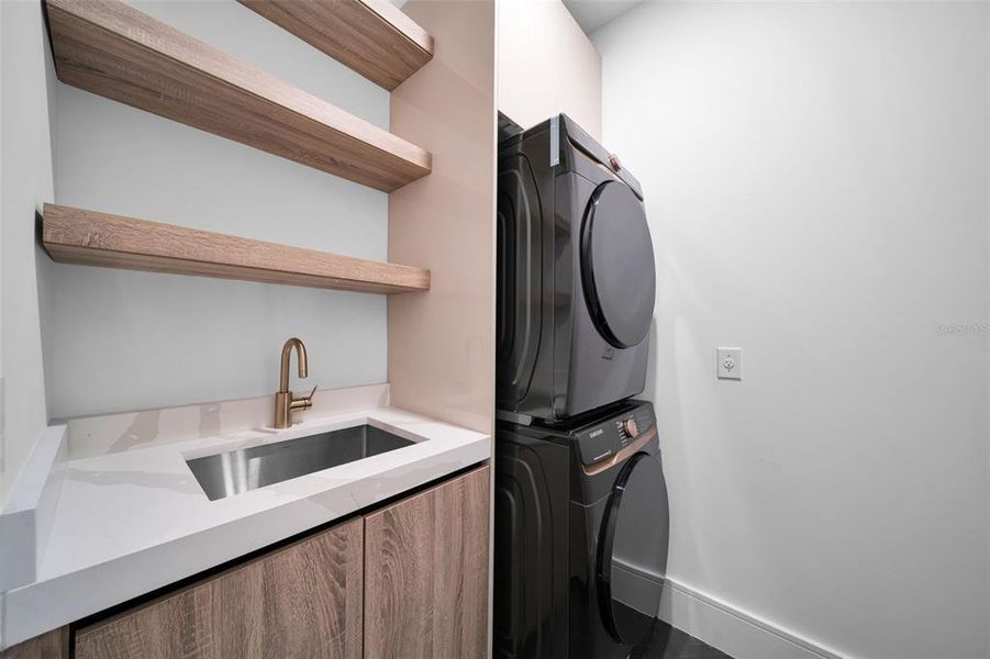 Furnished interior view inside a new home in , Cape Coral (Image 9).