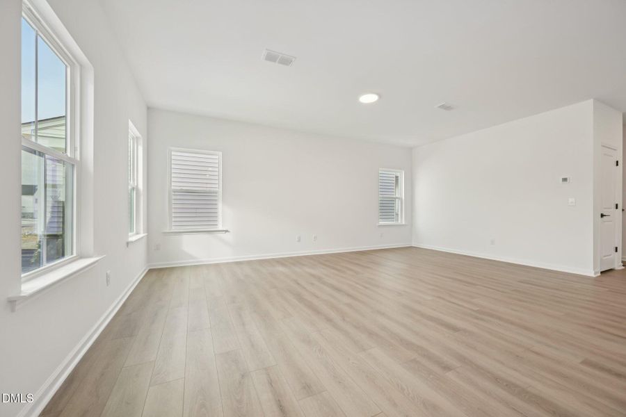 8-web-or-mls-Marvel Dr-S1012-008 8-web-or-mls-Marvel Dr-S1012-008