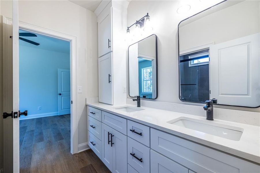 Furnished interior view inside a new home in , Dallas (Image 11).