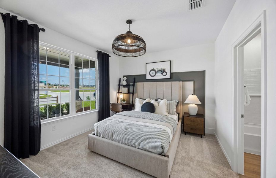 Representative furnished interior of a home built from the Emory by Pulte Homes in Wilson Creek Meadows, Celina (Image 14).