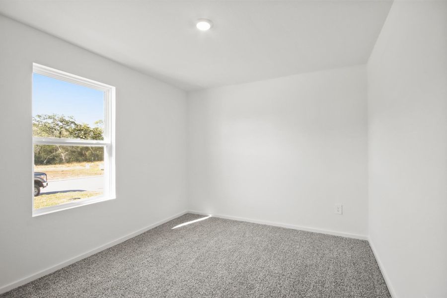 Spacious, unfurnished interior of a new home in Silverthorne, Conroe (Image 11).