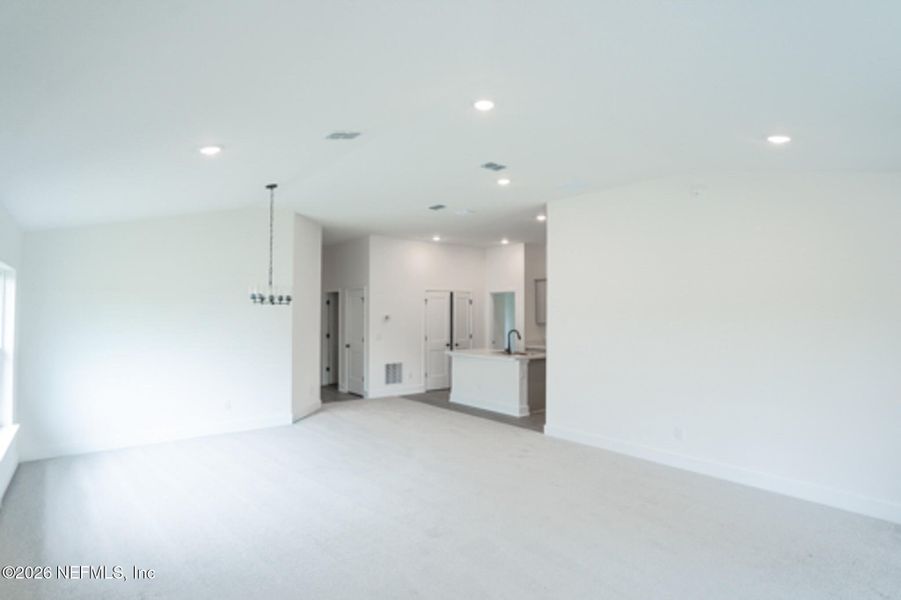 Spacious, unfurnished interior of a new home in Summerglen, Jacksonville (Image 13).