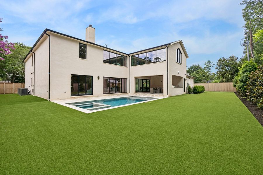 Exterior details and patio area of a home in , Houston (Image 4). Exterior details and patio area of a home in , Houston (Image 4).